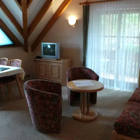 Pensión Garni Zur Linde Lauf