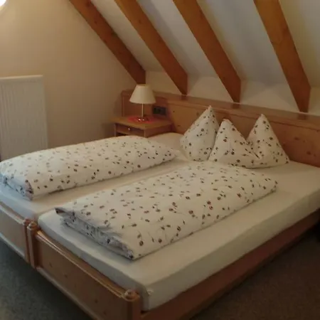 Garni Zur Linde Pensión