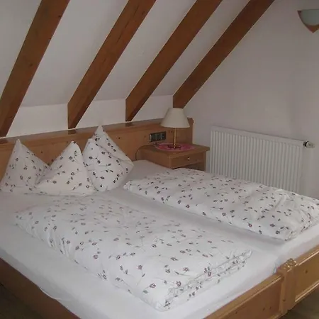 Garni Zur Linde Pensión Lauf