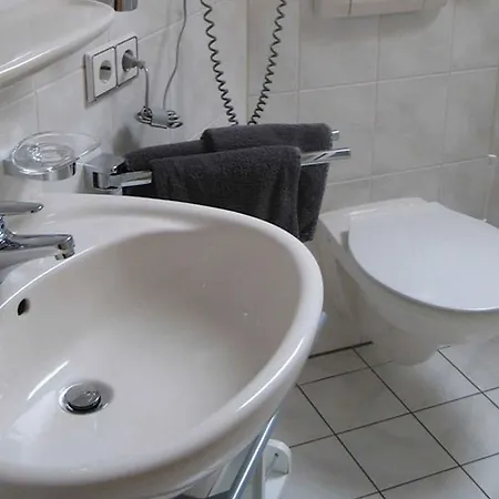 Garni Zur Linde Pensión