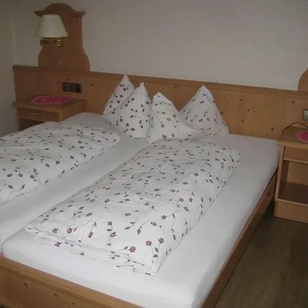 Garni Zur Linde *