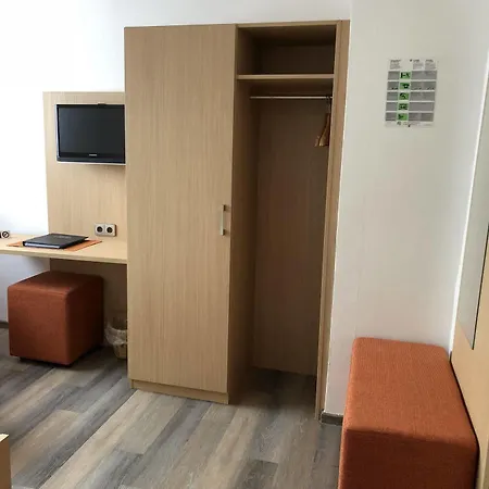 Garni Zur Linde 3* Lauf